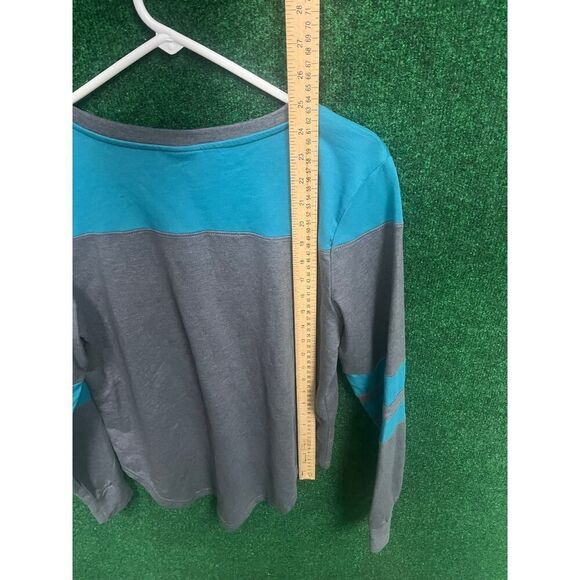 Women's Nightmare Before Christmas Gray & Blue Sweater Sz Medium - Picture 4 of 5